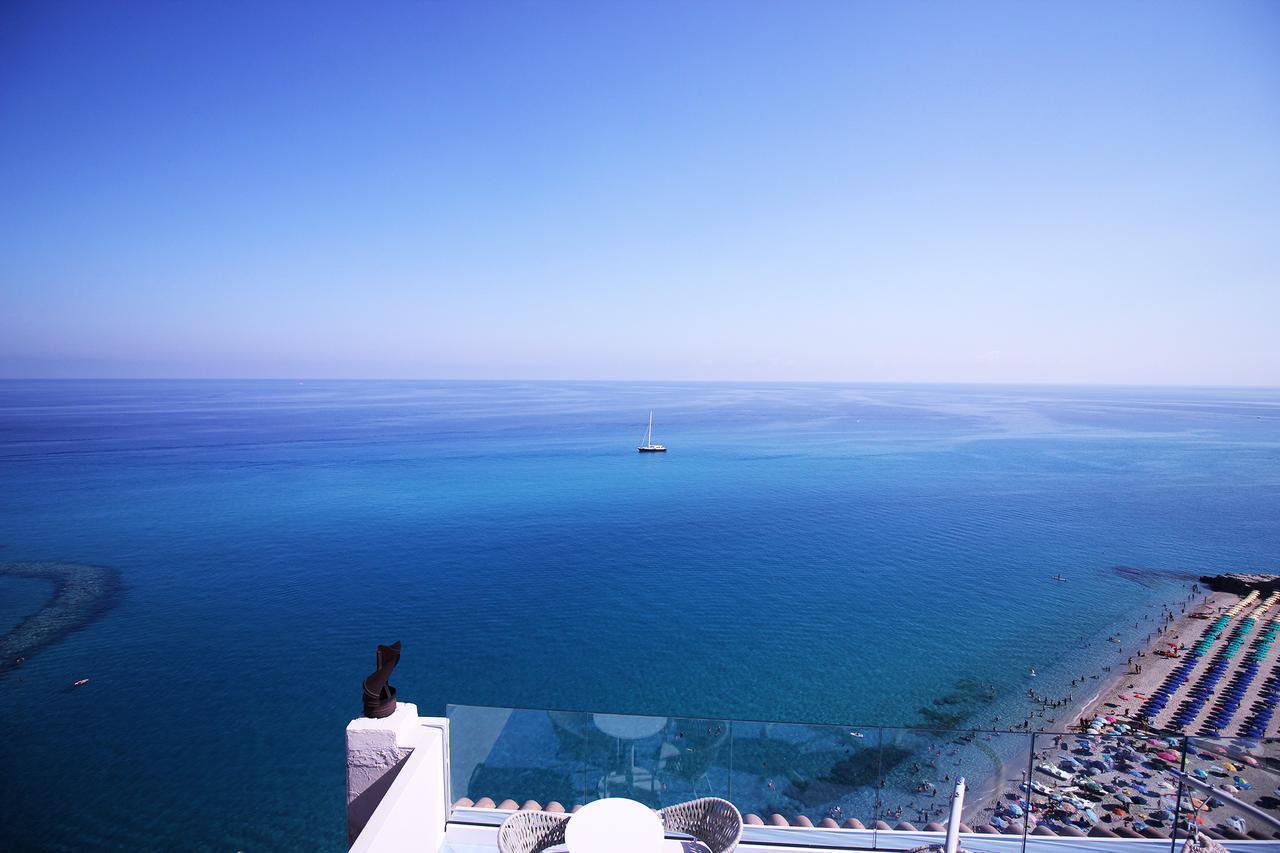 Palazzo Mottola Tropea Hotel Екстериор снимка